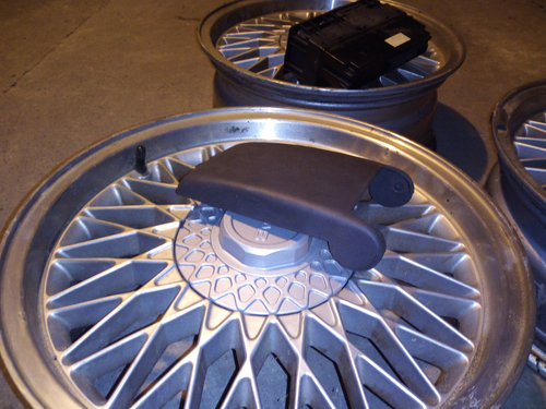 9-3og viduskonsoles roku balsta/kastītes vāks, pudele alus