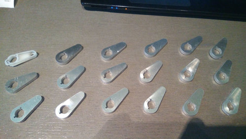 Daudz aluminija atdures